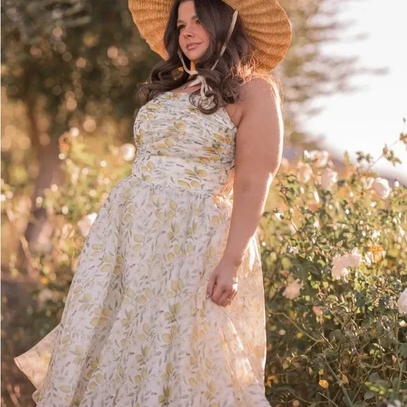 JessaKae White and Yellow Maxi Dress - Picture 1 of 3